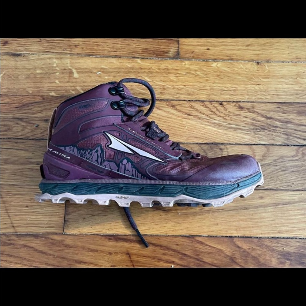Altra Lone Peak hiking boots / trail runners